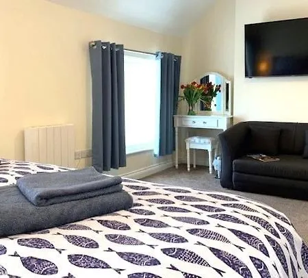 Hunters - Pet Friendly Fisherman's