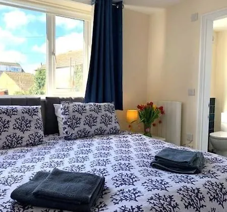 Hunters - Pet Friendly Fisherman's